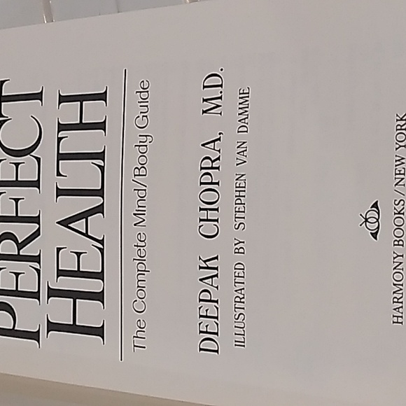 (5/$10) Perfect Health: The Complete Mind/Body Guide - Picture 4 of 4
